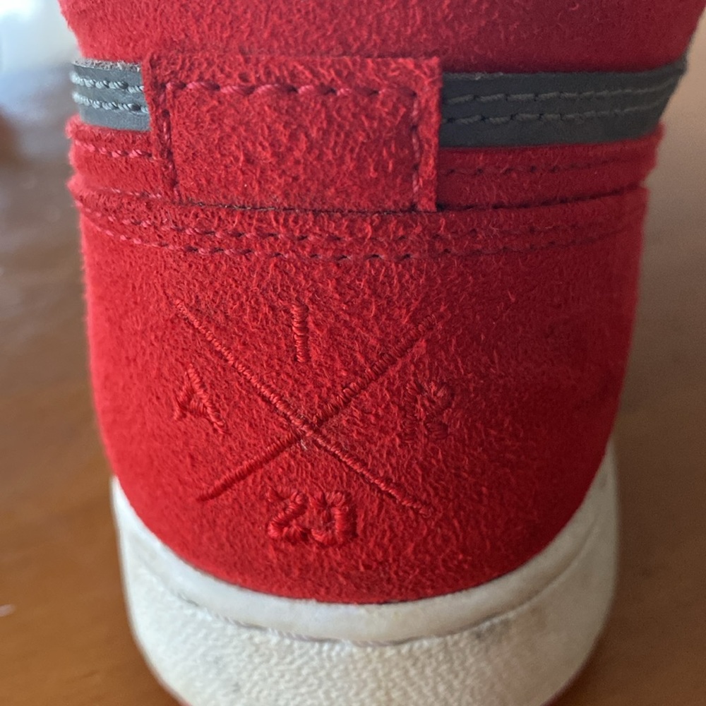 Air Jordan 1 mid sneakers - red suede and gray camouflage - Picture 7 of 8